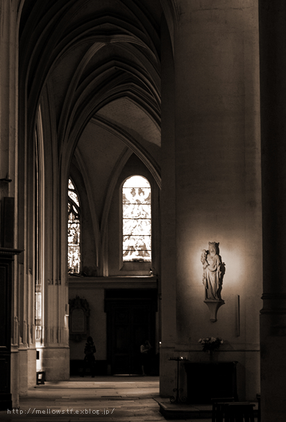 パリ旅行 2012-13　L’église Saint-Gervais-Saint-Protais de Parisにて | MELLOW STUFF DESIGN | メロウスタフデザイン | 商品撮影 | 作品撮影 | 花雑貨制作販売 | 各種デザイン | 東京都目黒区