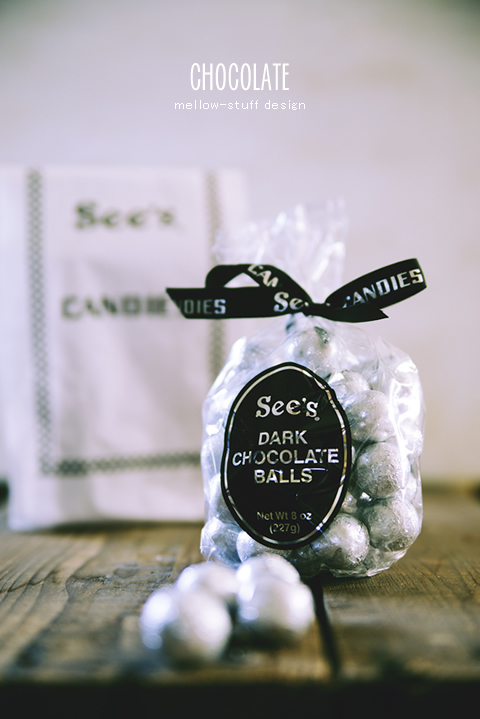 See’s candies – Dark Chocolate Balls  – | MELLOW STUFF DESIGN | メロウスタフデザイン | 商品撮影 | 作品撮影 | 花雑貨制作販売 | 各種デザイン | 東京都目黒区